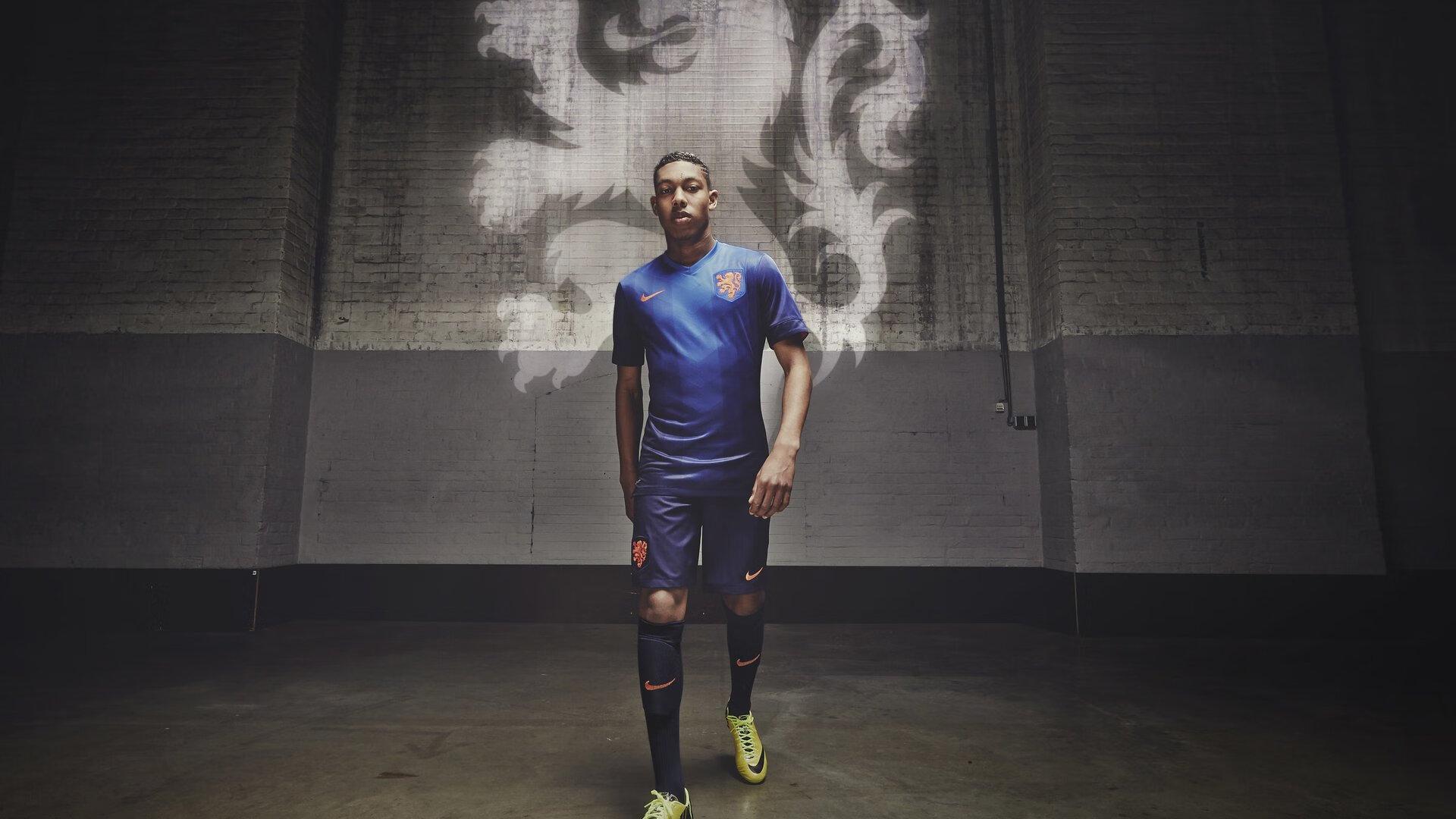 穆氏红魔一球小胜暗藏战术棋局,争议中前行能否开启复兴序章?